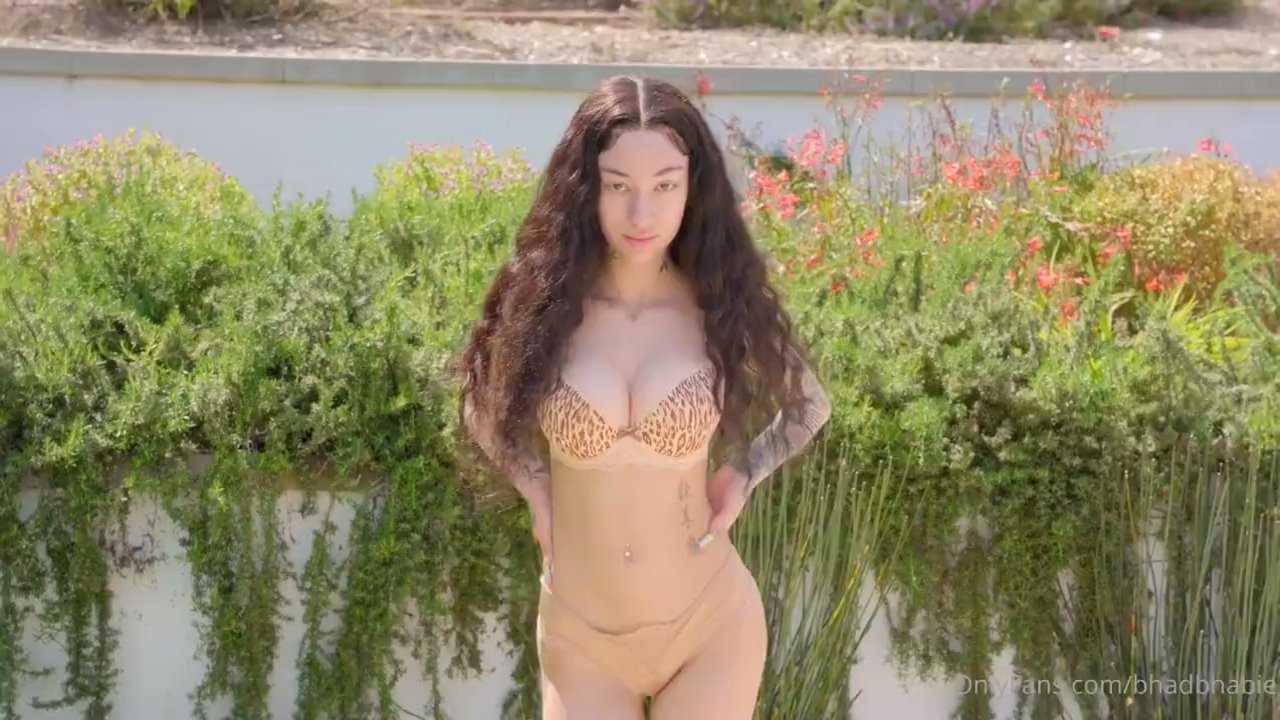 Bhad Bhabie Nude Bra Opening Video Leaked.