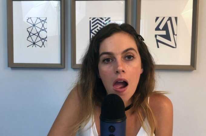 Miss Bell ASMR Kisses Video Leak #865