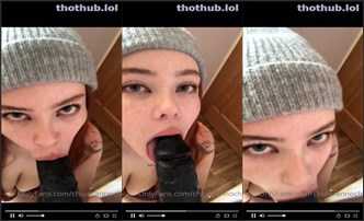 Okichloeo Nude – Sucks Black Dildo Video leaked