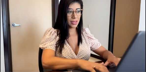 Kelly Compulsive Orgasmic Secretary Pussy Dildo HD Onlyfans #314